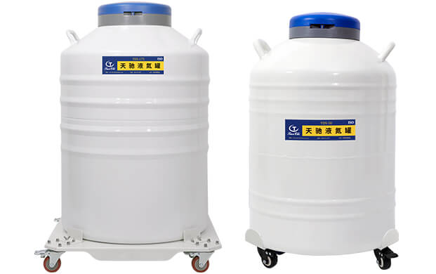 用液氮罐移動(dòng)小推車轉(zhuǎn)運(yùn)容器穩(wěn)嗎？